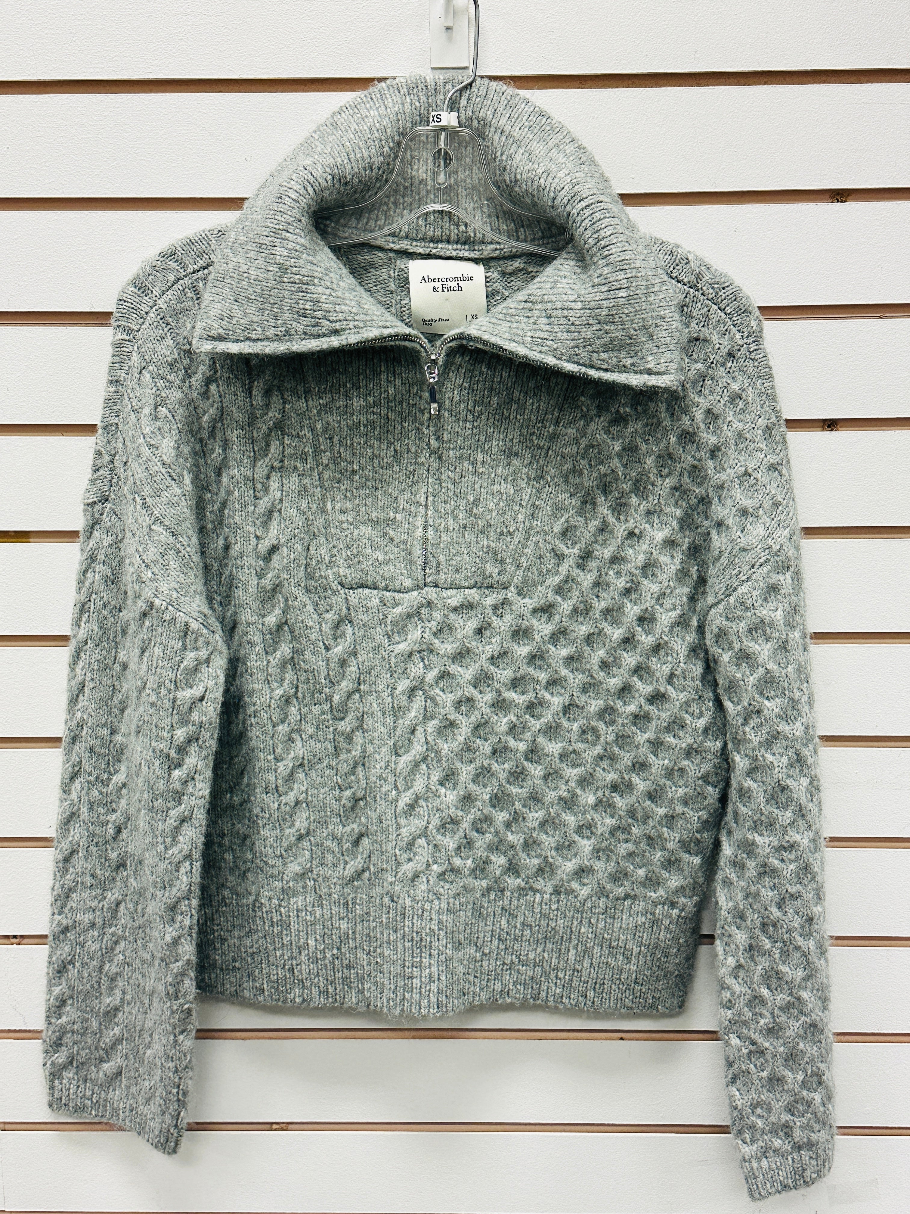 Abercrombie & Fitch Grey cable knit half zip (XS)